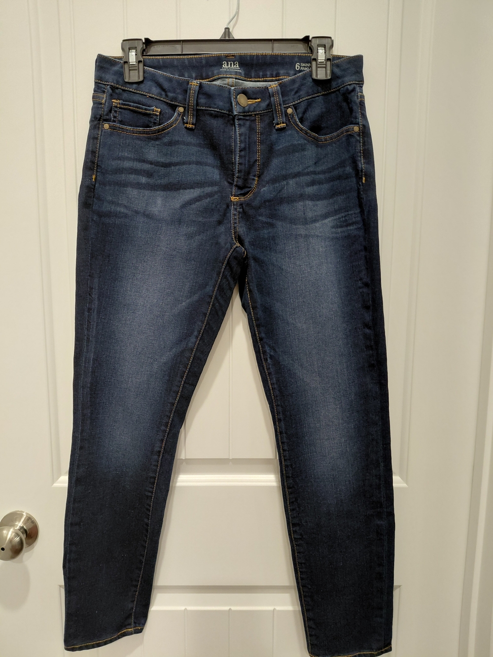 a.n.a Women's Indigo Stretch Skinny Jeans